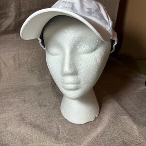 Under Armour Femmes Mujeres White Strapback Hat Lightweight Cap White